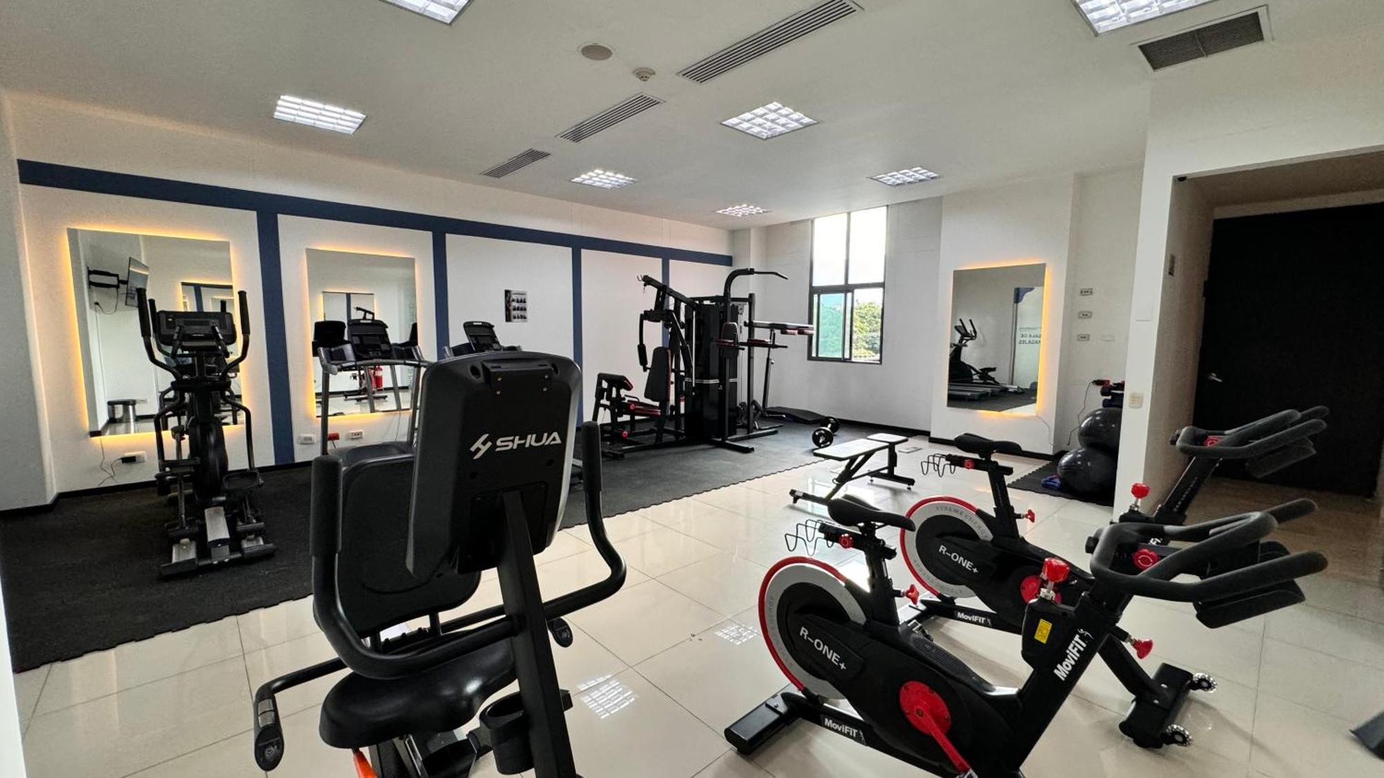 Tequendama Hotel Medellin - Estadio מראה חיצוני תמונה